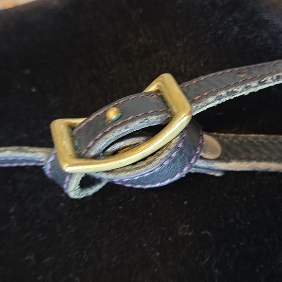 Dooney & Bourke 2 Duck All Weather Leather Crossbody Bag - Picture 5 of 11